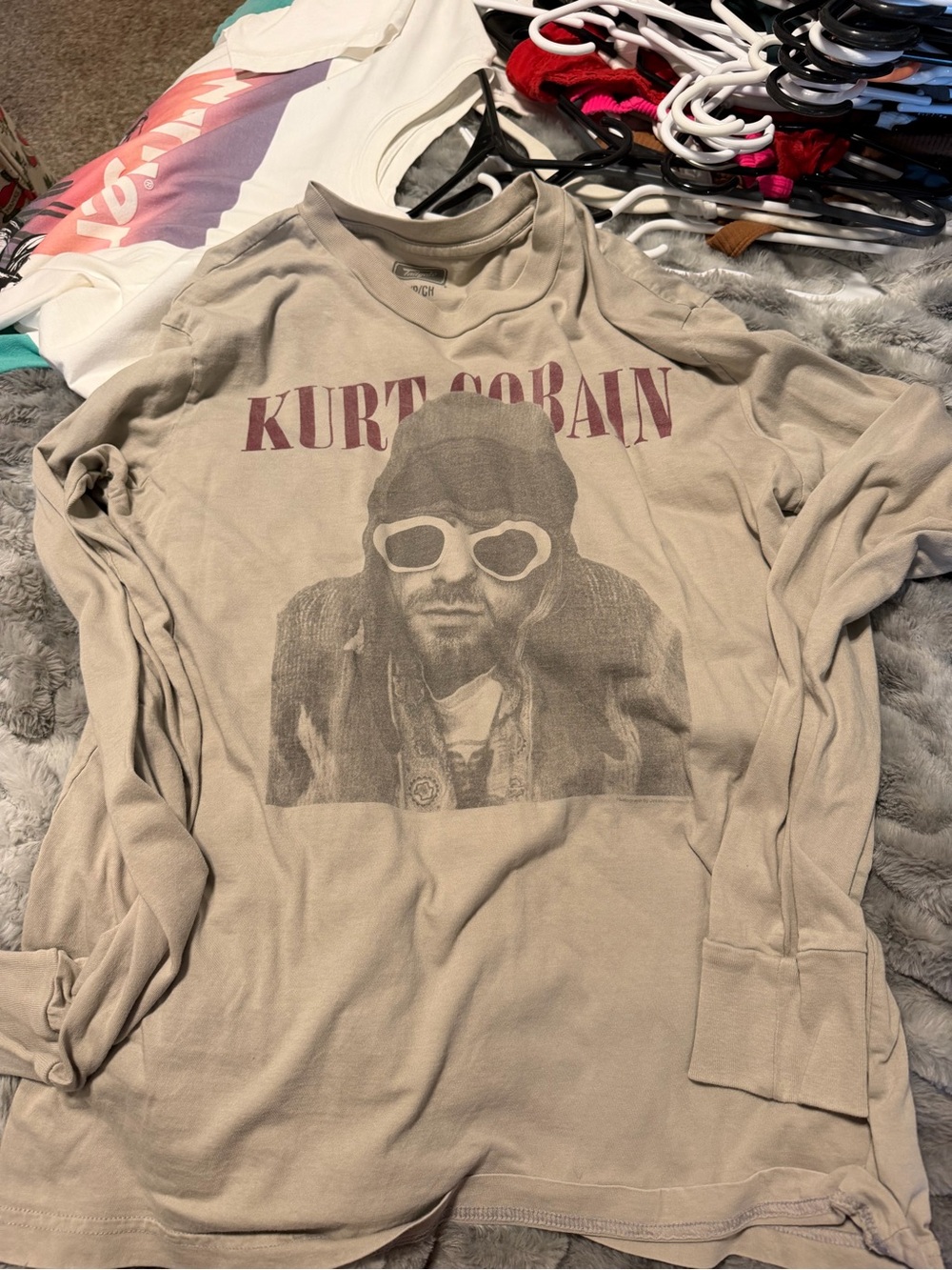 American Eagle Outfitters Kurt Cobain Graphic Long-Sleeve Shirt - Beige/Taupe